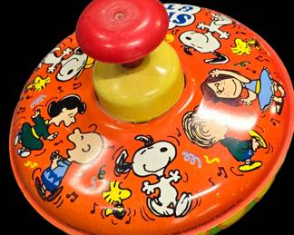 Peanuts spinning top