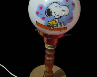 Snoopy globe light
