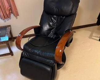 HTT Massage Chair