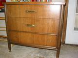 short set of drawers