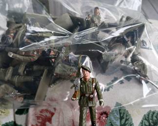 Set of soldier figures 