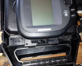 Hummingbird Fish Finder 