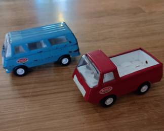 Tonka 
Mini van blue
Pickup truck red
