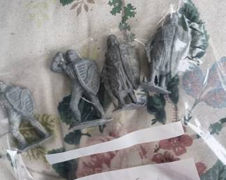 Cast lead figures 