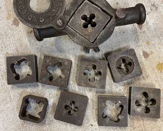 pipe threader with dies