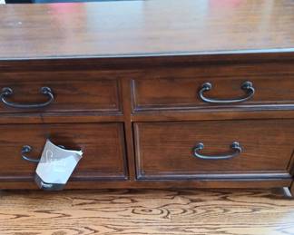 New Broyhill coffee table. Top raises to your level 