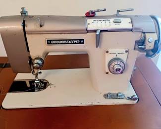 Vintage Goodhousekeeper Sewing Machine 