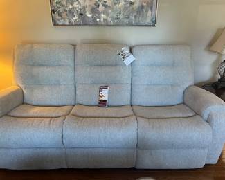 Flex steel sofa and chair.  All electric. Less than year old !