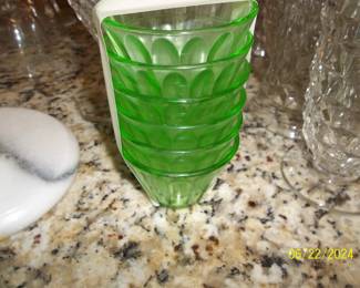 Uranium glass