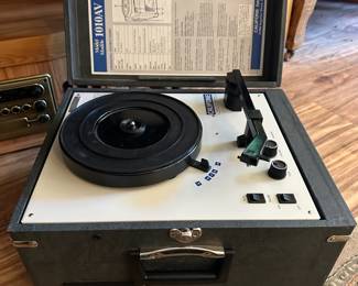 Califone 1010 record player