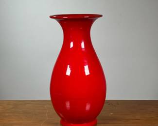 RED ITALIAN VASE | Red vase signed and made in Italy. -  l. 5-1/2 x h. 12 in