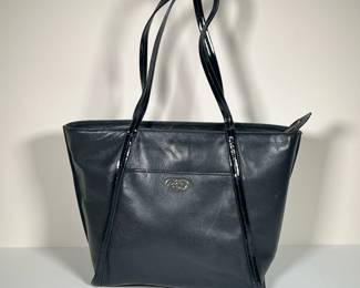 COLE HAAN LEATHER PURSE | Black leather shoulder bag. - l. 16 x w. 7 x h. 11 in

