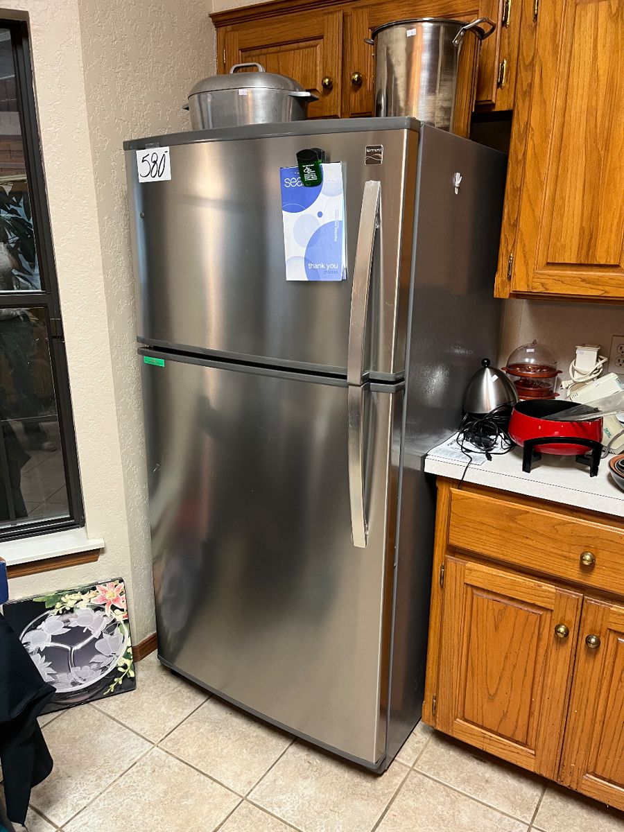 Busy Bee Estate Sale in Oklahoma City, OK starts on 7/19/2024