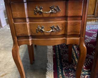 2 Ethan Allen nightstands in need of refinishing