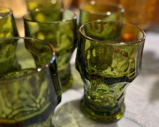 More vintage glassware 
