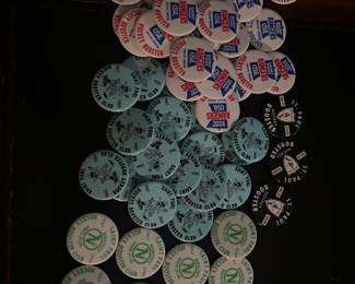 Vintage St Paul Hockey Booster and North Star Booster buttons