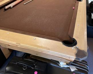 Pool table