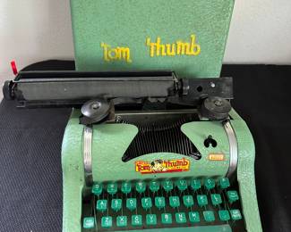 Vintage Tom Thumb typewriter