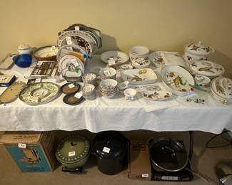 Royal Worcester Eveham serving pieces, misc. plates and bowls, kitchen electronics