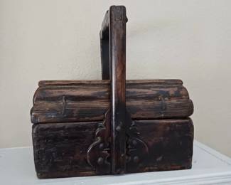 ANCIENT CHINESE wooden box with handle