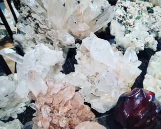 crystals quartz amethyst 