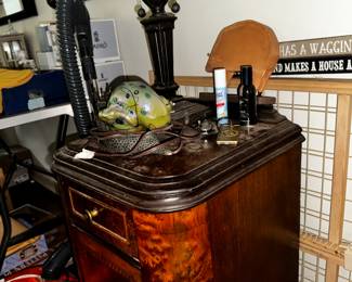 Side table sold, snail light is sold