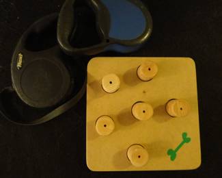 Dog Treat Toy/Leashes/Dog Bed/Doggie Gate/Bowls