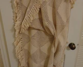 Beautiful Vintage coverlet or tablecloth
