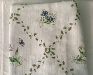 Vtg Linens