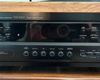 Pioneer audio/video receiver Model VSX-D307