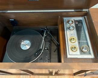 Zenith Stereo console