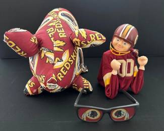 Redskins plus, sunglasses and hand puppet