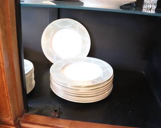 WEDGWOOD FINE CHINA ENGLAND GOLD COLUMBIA SAGE GREEN 