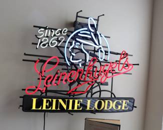Leinenkugels Leinie Lodge Neon Beer Sign