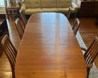 MCM H. P. Hansen Danish Teak Dining Table in excellent condition with two leaves