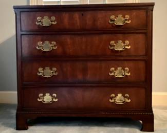 RARE - PAIR!!!!!  KITTINGER early 20th century mahogany English Chippendale style four drawer Bachelor's Chests with original brass pulls in good condition. PERFECT for bedside!