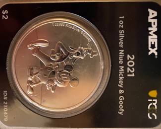 LOT 21
2021 Mickey and Goofy 1oz silver coin