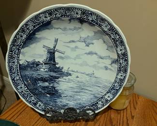 Delft blue and white platter