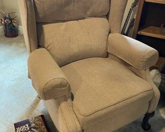 Recliner w beige upholstery