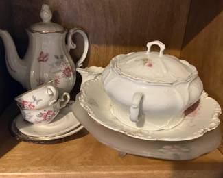 Teapot and casserole