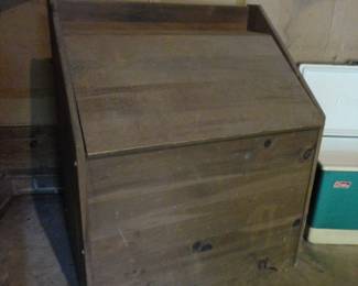 Wooden Bin (the top lifts up)