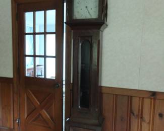 The workings are missing but makes the perfect gun hide a away!