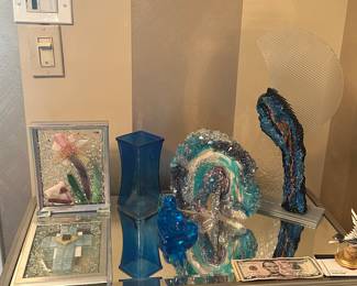 Decorative accessories 