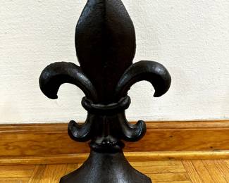 Fleur De Lis Cast Iron