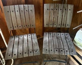 FOLDABLE SLAT CHAIRS