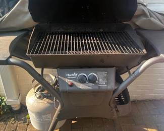 CHARBROIL GRILL INSIDE