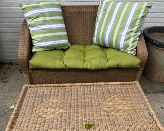 WICKER LOVE SEAT AND TABLE WITH CUSHION