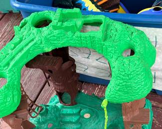 Vintage preschool toys-have Little Tikes, Fisher Price, Playskool, Shelcore, Tinker Toys and more!