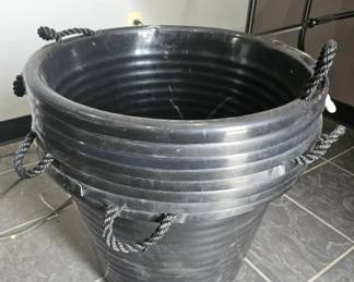 Lot 99 | Lot of Plastic Tubs
