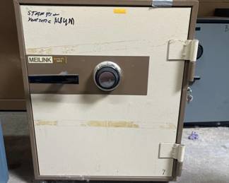Lot 563 | Meilink Safe

